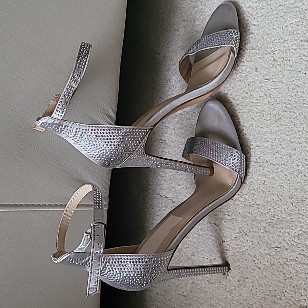 Shoes - Picture 2 of 4